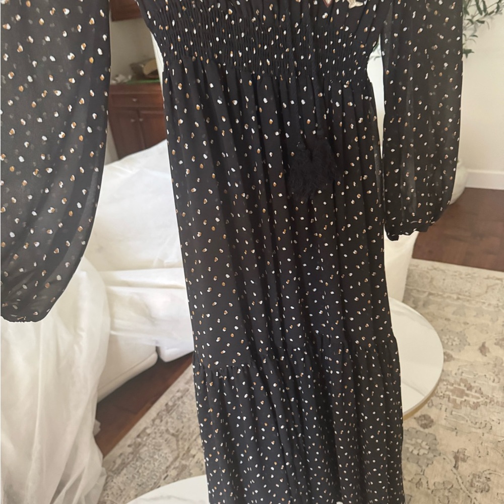 Floral Embroidered Long Sleeve Dress - Picture 4 of 12
